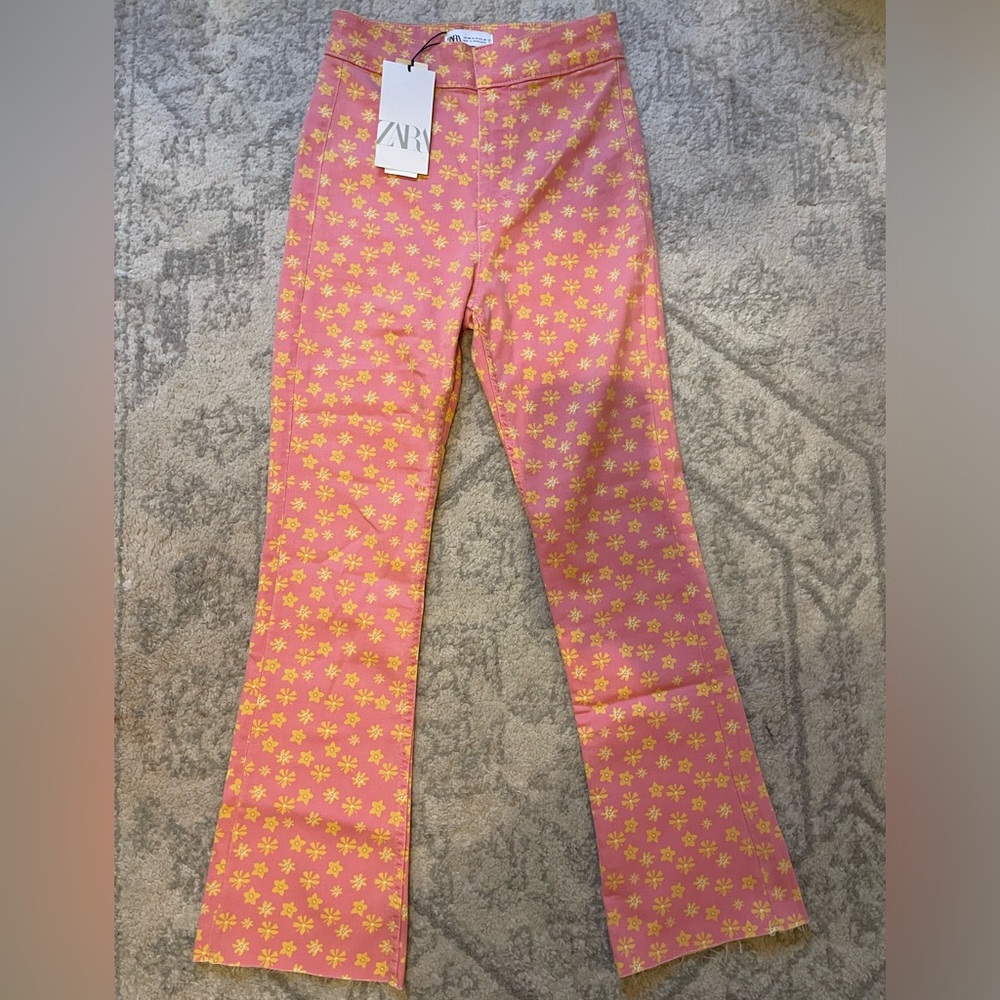 ZARA pink and yellow floral slim crop flare jeans